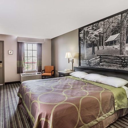 Hotel Super 8 By Wyndham Clinton Exteriér fotografie